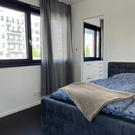 Luxury Waterfront Apartment Berlin Exterior photo